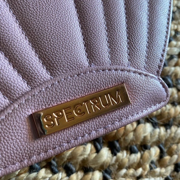 Spectrum mermaid clam shell make up brush case - Picture 3 of 8